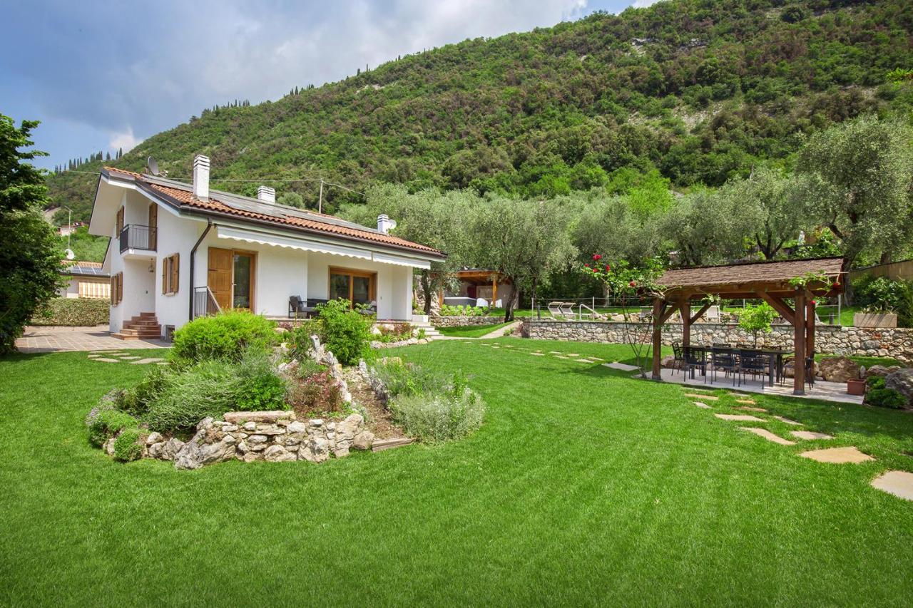 Villa Fani-Wellness & Relax Malcesine Extérieur photo